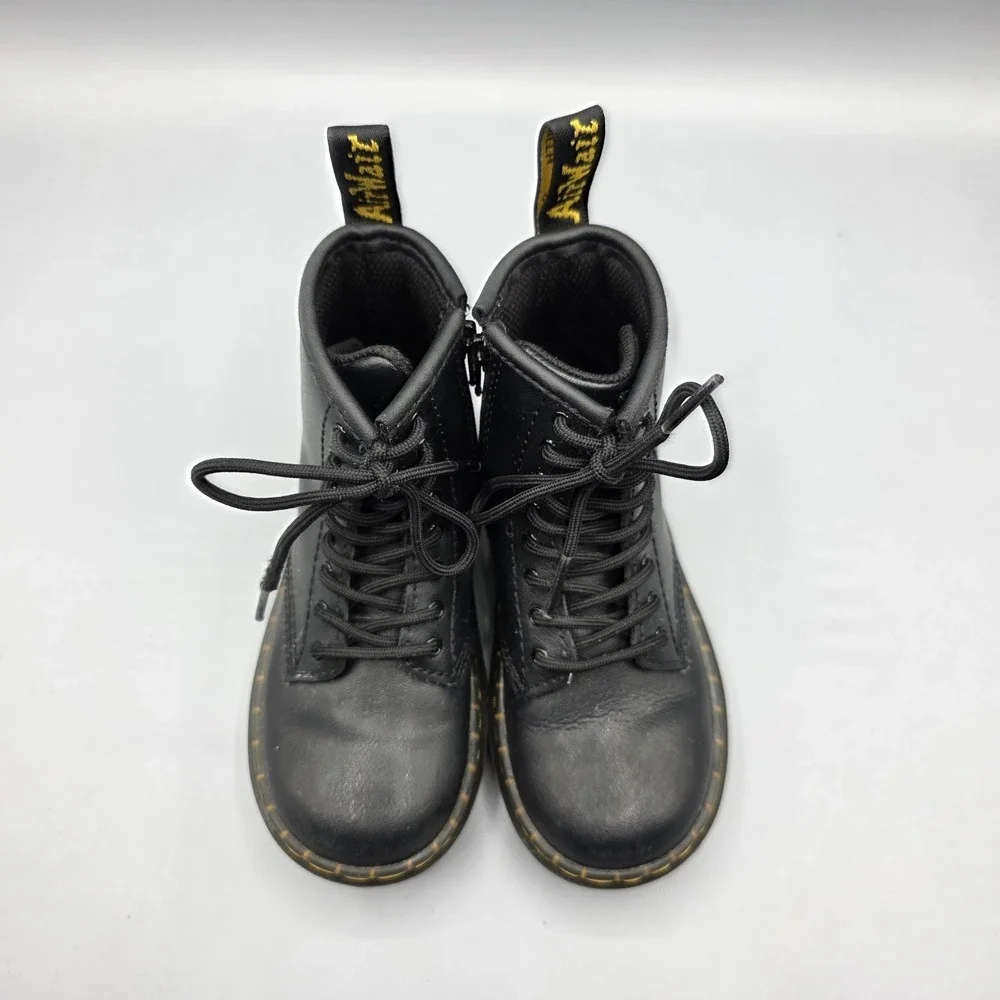 Dr. Martens colors may